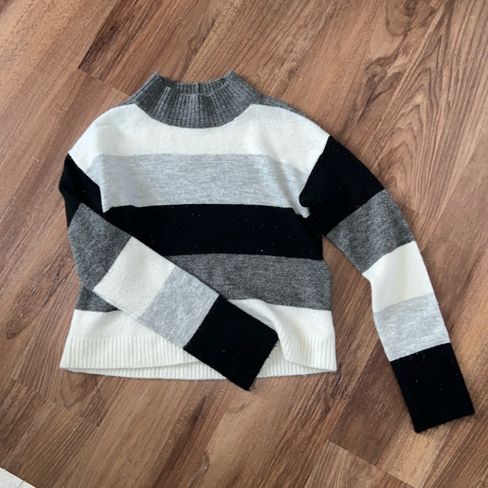 Express Striped Cropped Sweater
